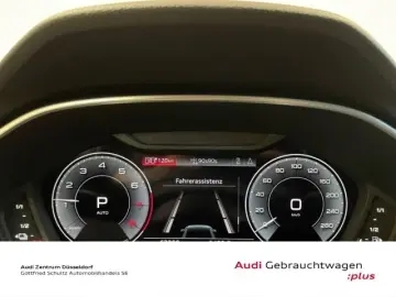 AUDI Q3 45 TFSI e MMI PDC LED VIRTUAL