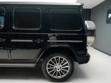 Mercedes-Benz G 500 4MATIC V8 - 422 CP