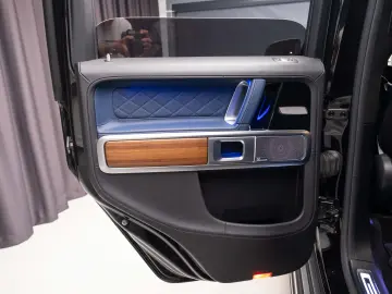 Mercedes-Benz G 500 4MATIC V8 - 422 CP