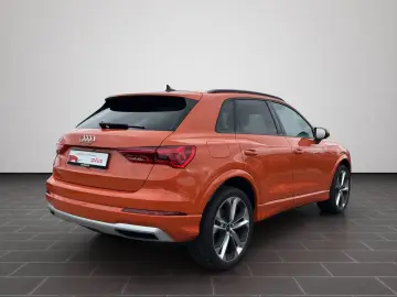 AUDI Q3 35 TFSI S tronic AHK NAVI ACC LED STANDH.