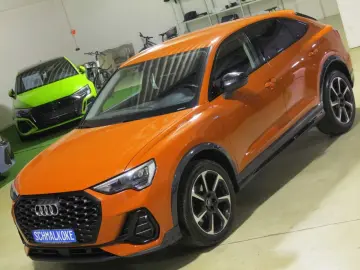 AUDI Q3 35 TFSI 1.5 Sportback S tronic S line AHK Nav