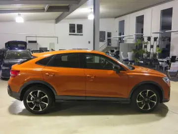 AUDI Q3 35 TFSI 1.5 Sportback S tronic S line AHK Nav