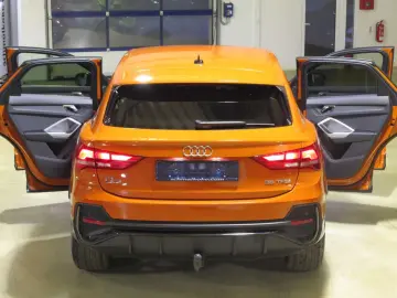 AUDI Q3 35 TFSI 1.5 Sportback S tronic S line AHK Nav