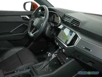 AUDI Q3 35 TFSI S tronic S Line Int Leder Navi LED AH