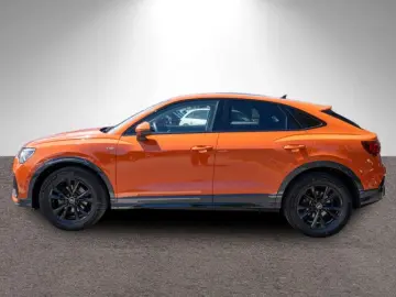 AUDI Q3 Sportback S line 35TFSI Stron MATRIX Navi RFK