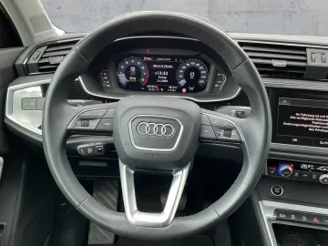 AUDI Q3 Sportback 35 TFSI S-TR S-LINE 5JG LED NAV AHK
