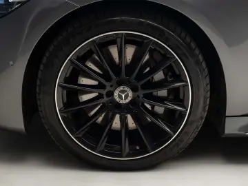 Mercedes-Benz S 580 Long 4M V8 503 CP 4 LOCURI