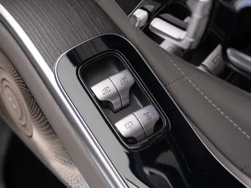 Mercedes-Benz S 580 Long 4M V8 503 CP 4 LOCURI