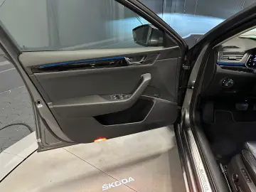 Skoda Superb Combi L&K  PANORAMA