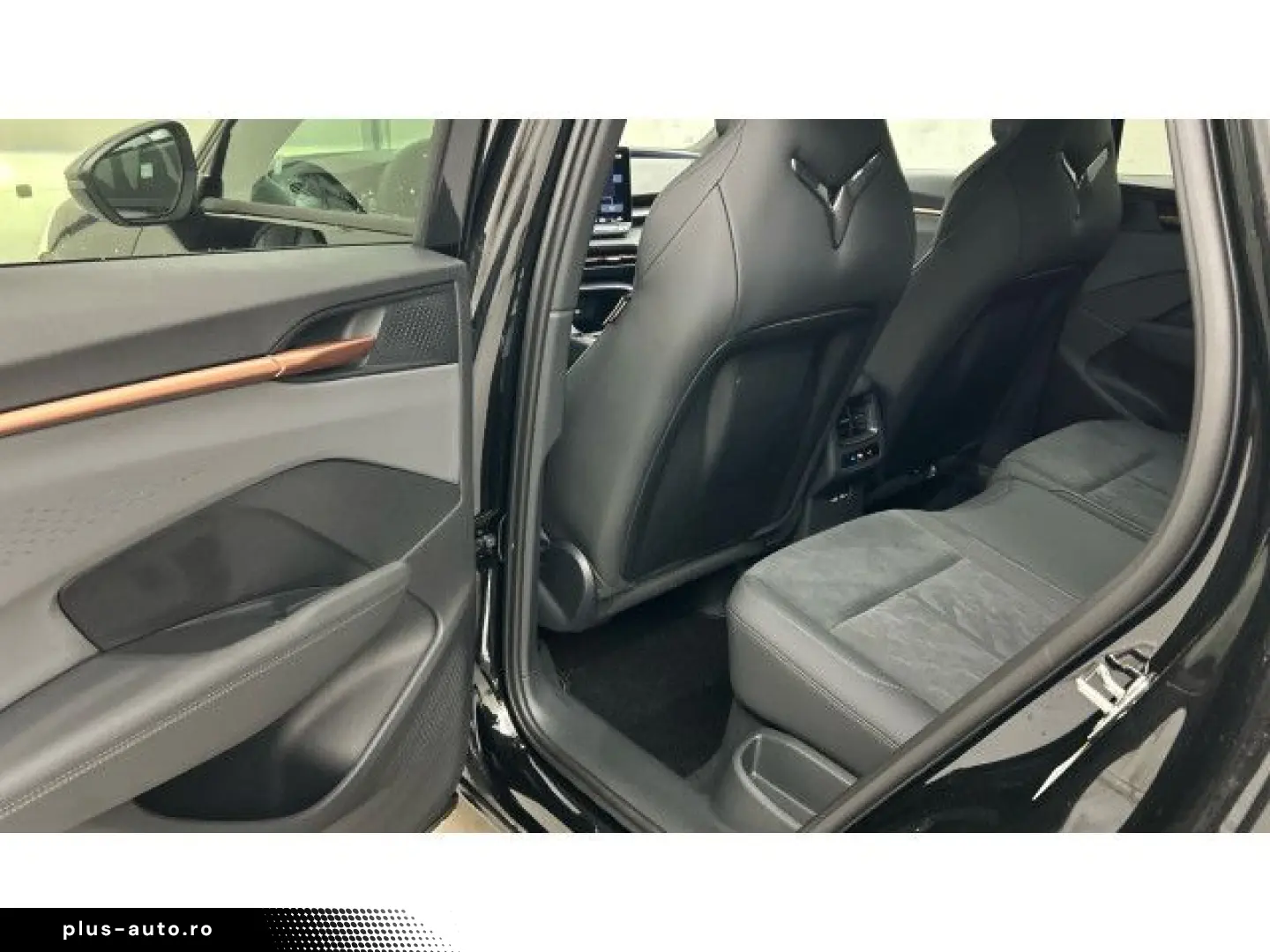 CUPRA Terramar 2.0TSI 4Drive DSG VZ PANO ACC SENNHEISE