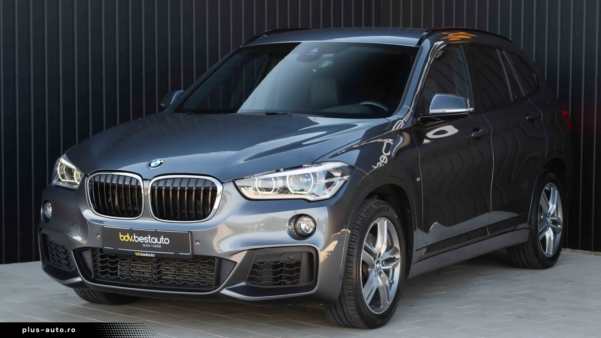 BMW X1 xDrive20i AT M Sport