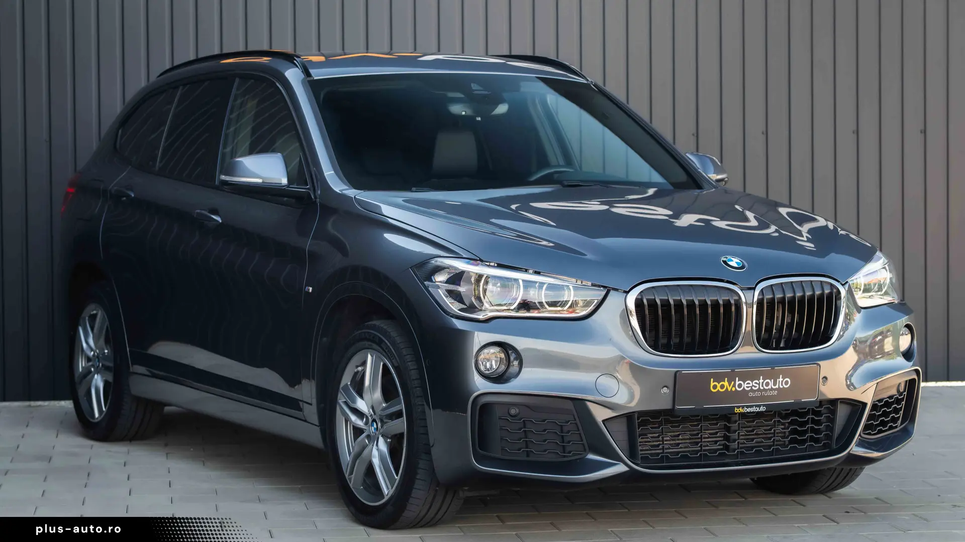 BMW X1 xDrive20i AT M Sport