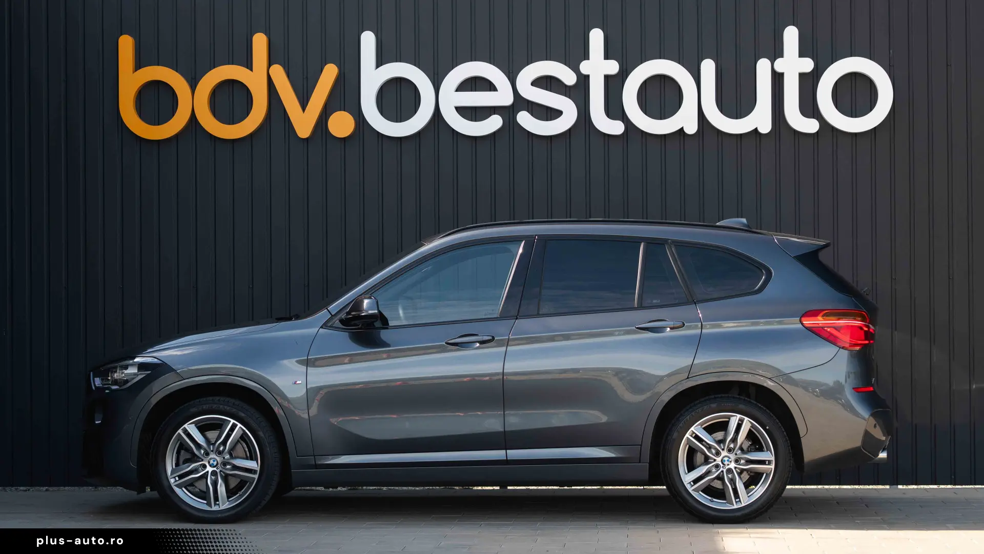 BMW X1 xDrive20i AT M Sport