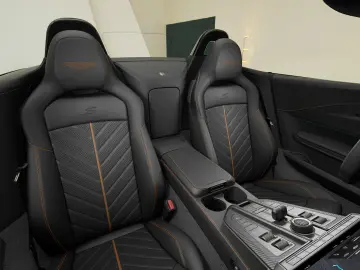 Aston Martin Vantage S Roadster - LIVRARE IMEDIATA!