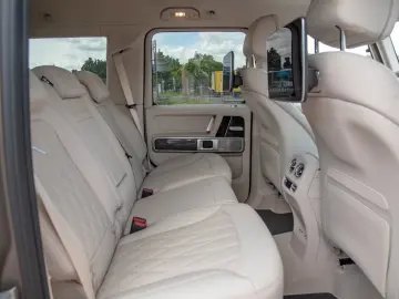 Mercedes-Benz G 63 A22 CARBON INT OLIVE MAGNO TV MY26
