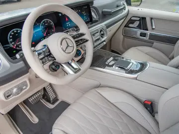 Mercedes-Benz G 63 A22 CARBON INT OLIVE MAGNO TV MY26