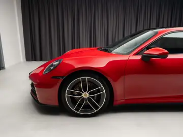 Porsche 911 - 992 Carrera PDK