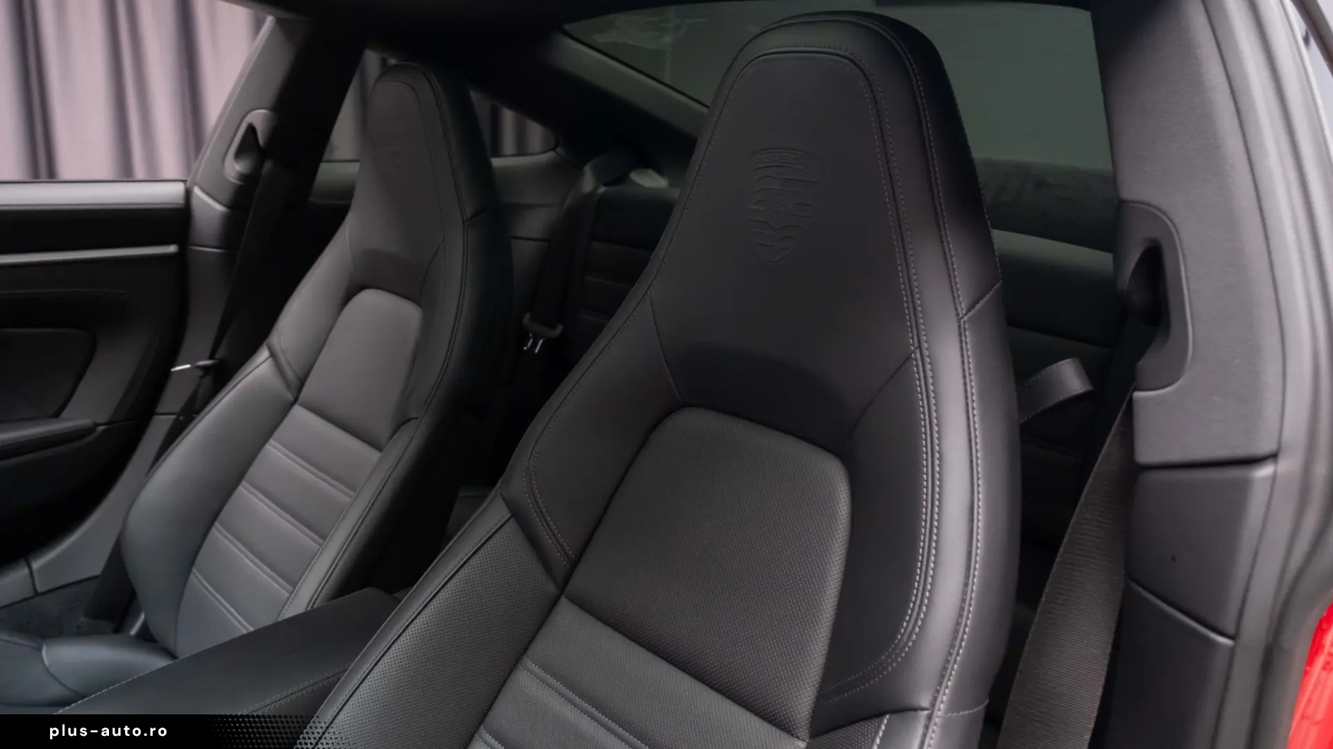 Porsche 911 - 992 Carrera PDK