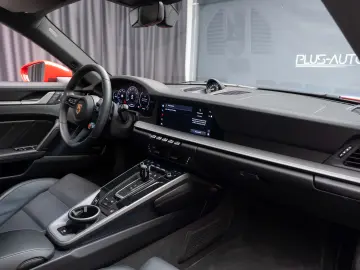 Porsche 911 - 992 Carrera PDK