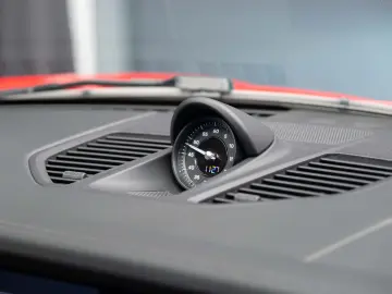 Porsche 911 - 992 Carrera PDK