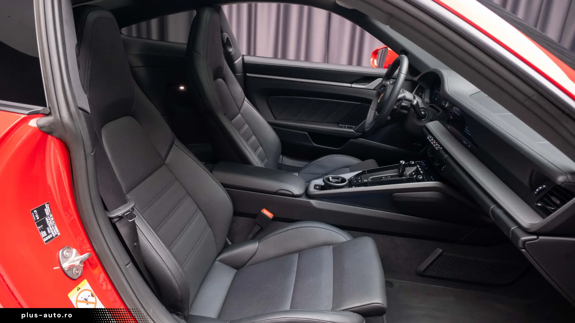 Porsche 911 - 992 Carrera PDK