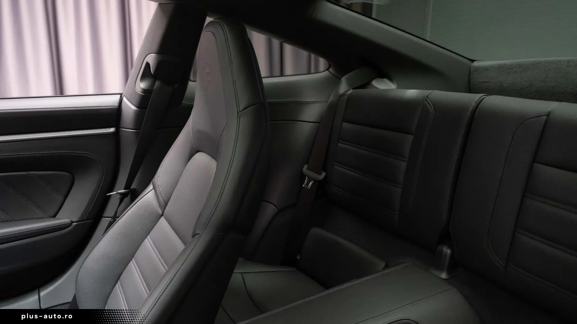 Porsche 911 - 992 Carrera PDK