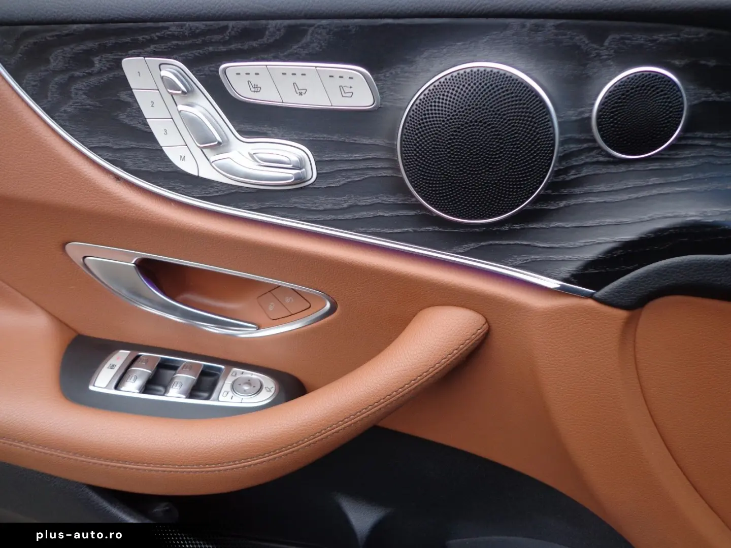 MERCEDES-BENZ E 300d AMG Distr Com 360