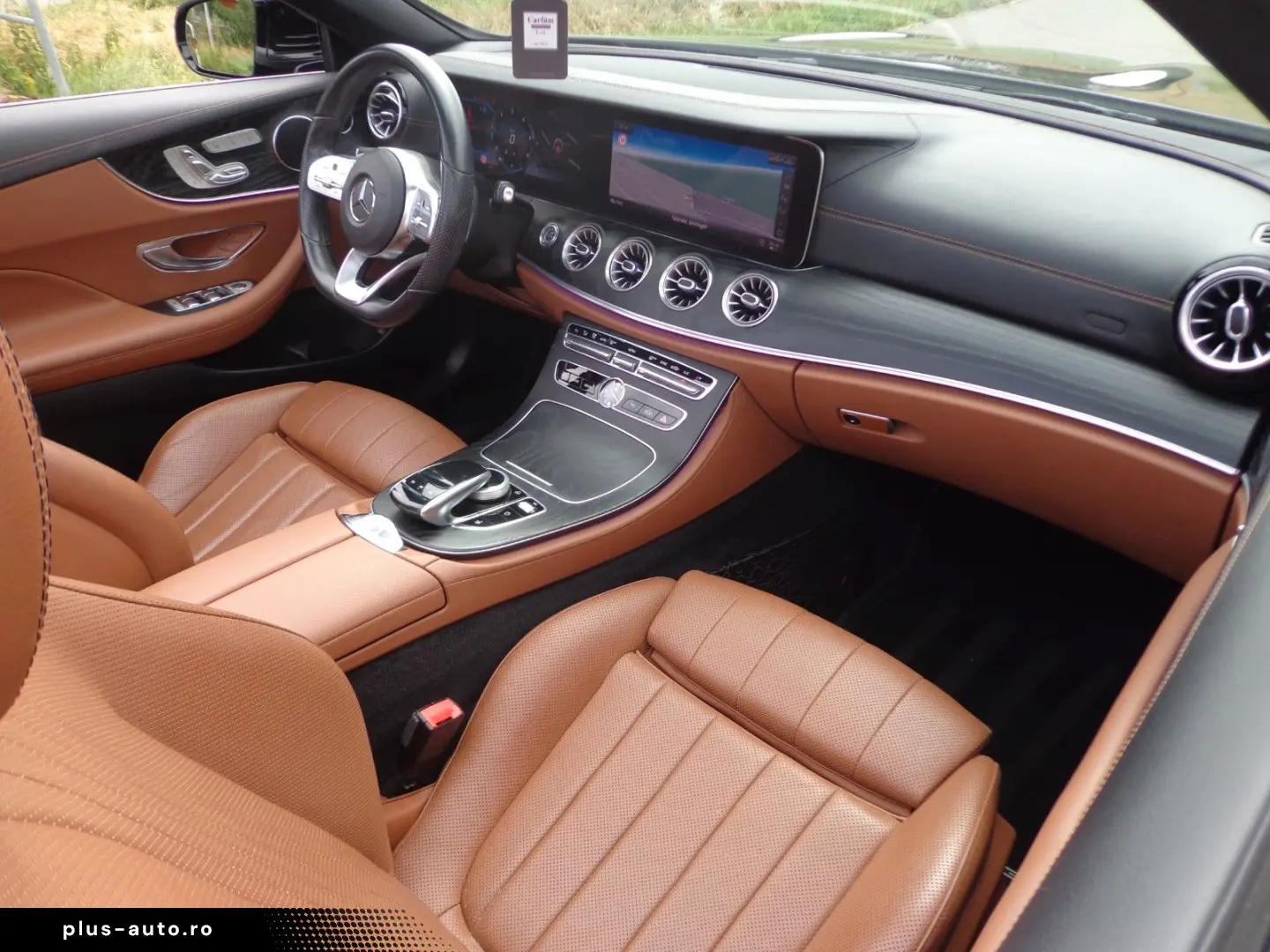MERCEDES-BENZ E 300d AMG Distr Com 360