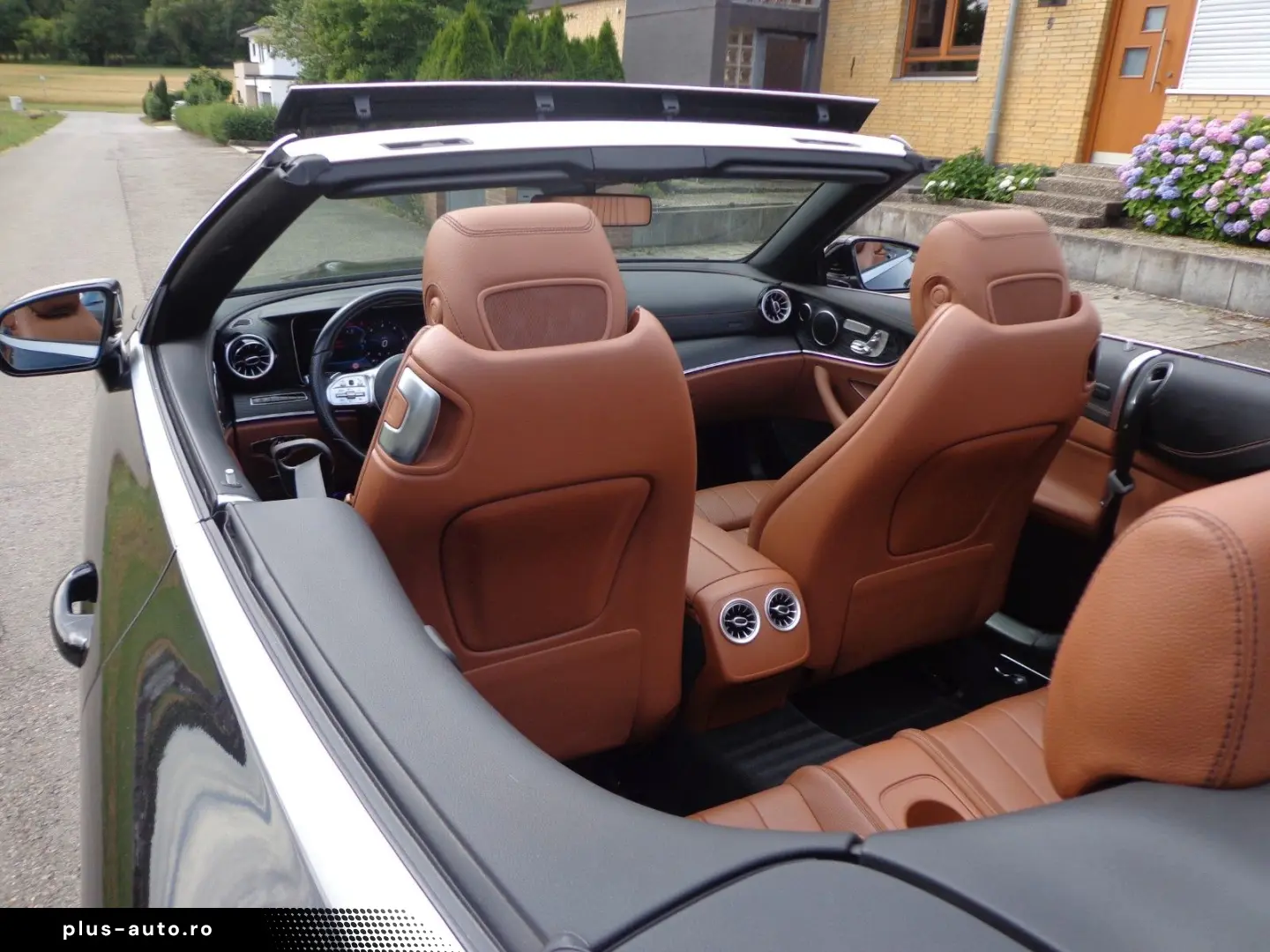MERCEDES-BENZ E 300d AMG Distr Com 360