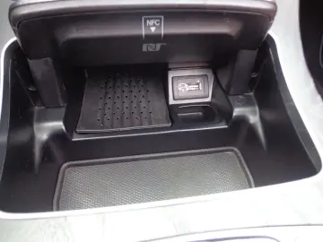 MERCEDES-BENZ E 300d AMG Distr Com 360