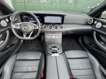 MERCEDES-BENZ E 220d AMG .WIDESCREEN NAPPA DIST BURMESTER