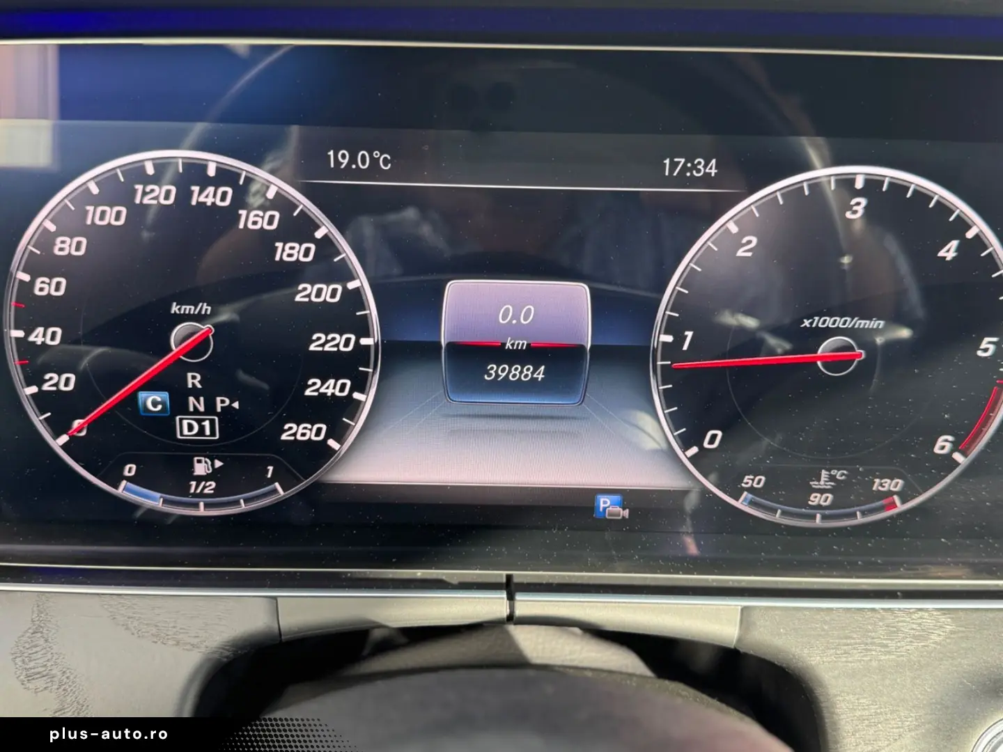 MERCEDES-BENZ E 220d AMG .WIDESCREEN NAPPA DIST BURMESTER
