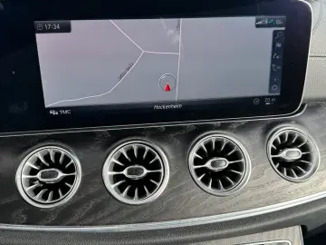 MERCEDES-BENZ E 220d AMG .WIDESCREEN NAPPA DIST BURMESTER