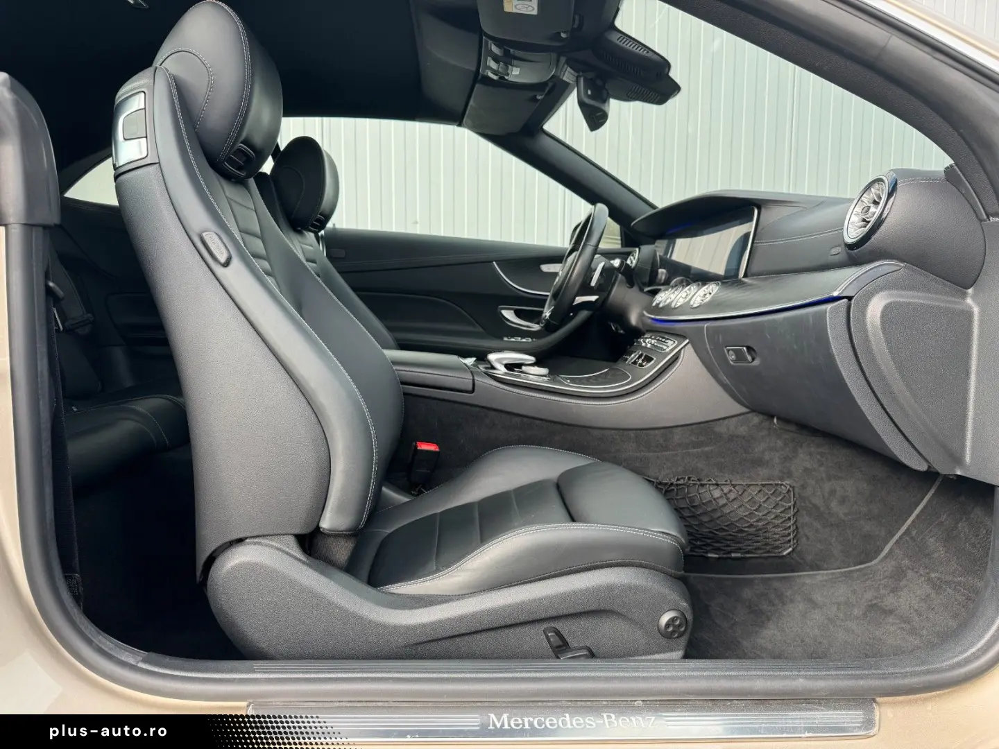 MERCEDES-BENZ E 220d AMG .WIDESCREEN NAPPA DIST BURMESTER