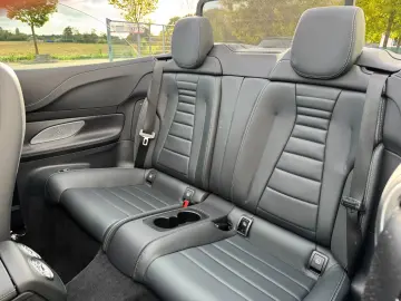 MERCEDES-BENZ E 220d AMG .WIDESCREEN NAPPA DIST BURMESTER