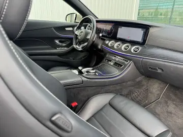 MERCEDES-BENZ E 220d AMG .WIDESCREEN NAPPA DIST BURMESTER