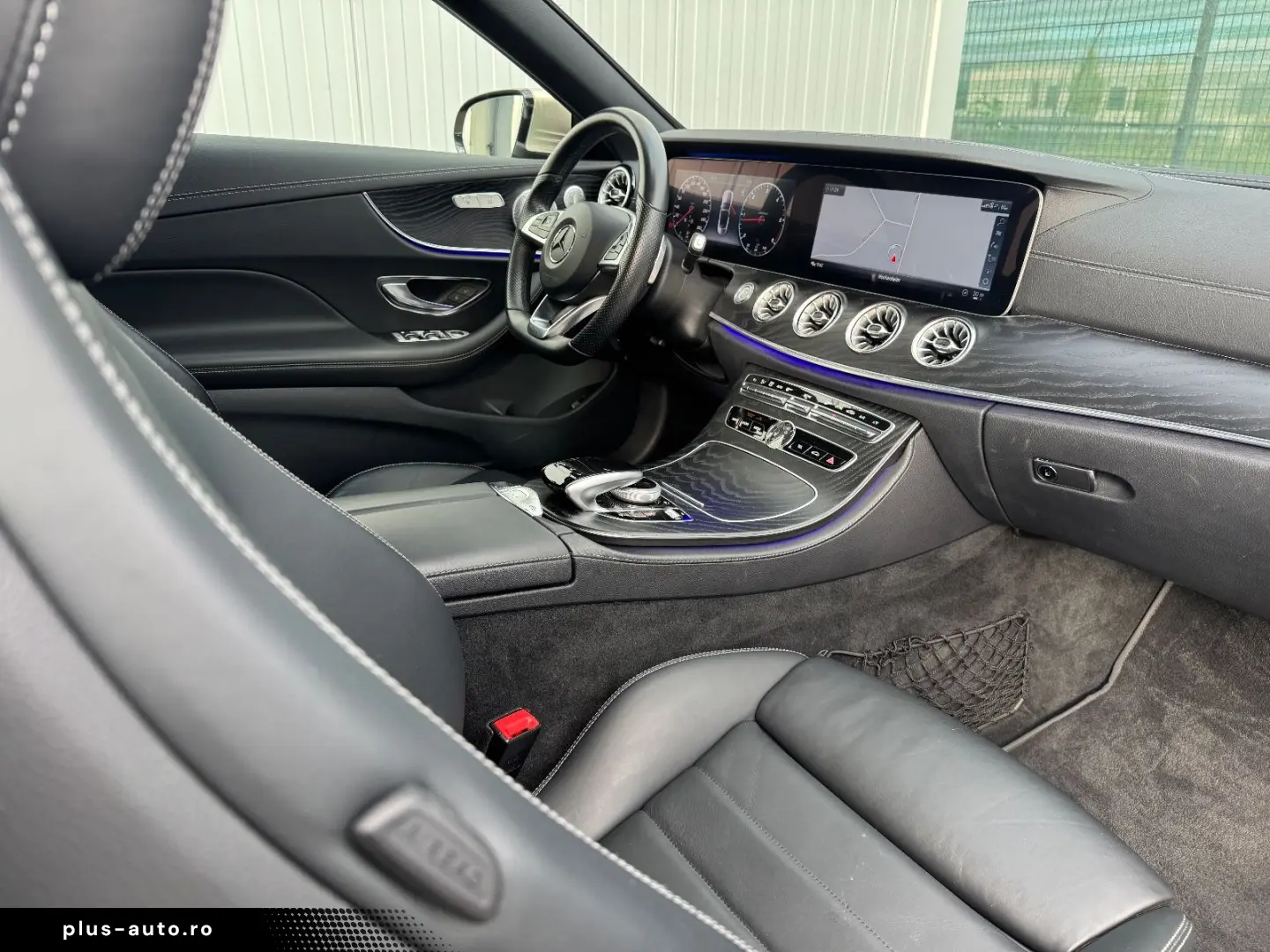 MERCEDES-BENZ E 220d AMG .WIDESCREEN NAPPA DIST BURMESTER