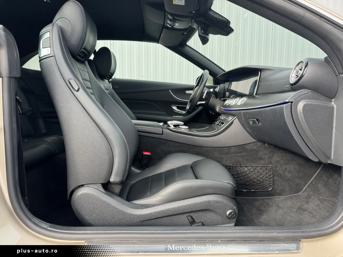MERCEDES-BENZ E 220d AMG .WIDESCREEN NAPPA DIST BURMESTER