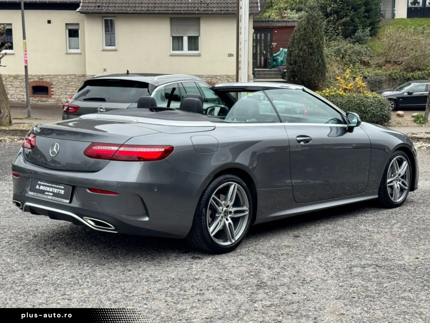 MERCEDES-BENZ E 300 Cabrio  AMG MULTIBEAM 360