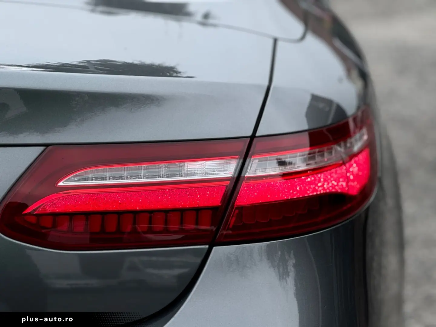 MERCEDES-BENZ E 300 Cabrio  AMG MULTIBEAM 360