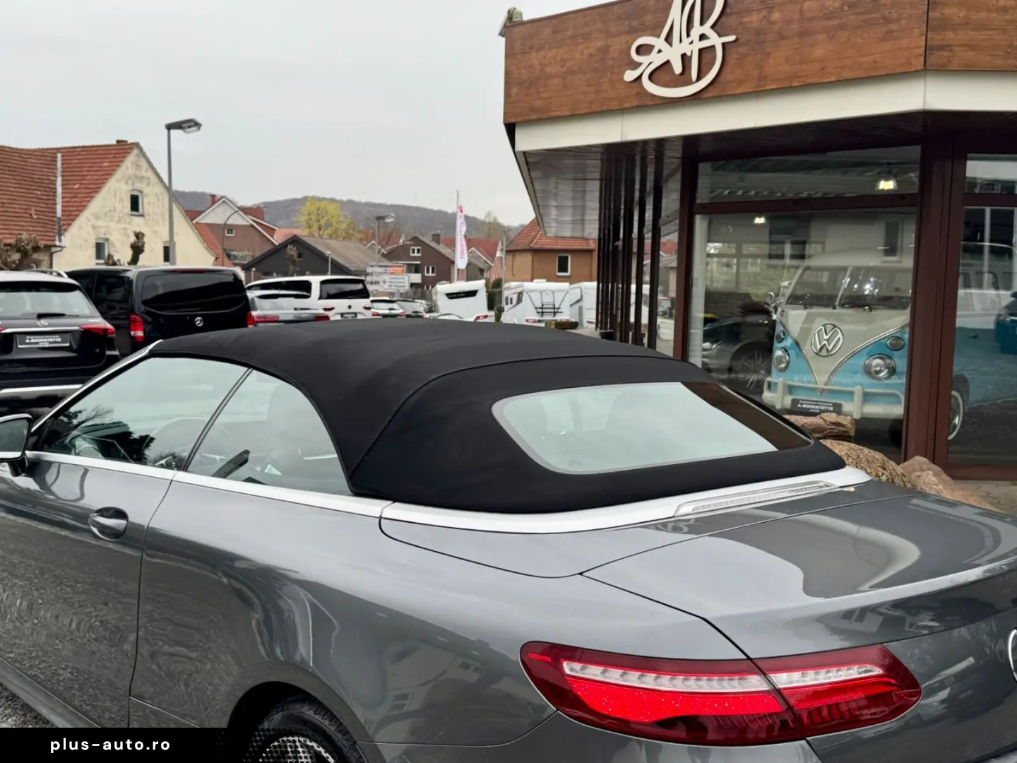 MERCEDES-BENZ E 300 Cabrio  AMG MULTIBEAM 360