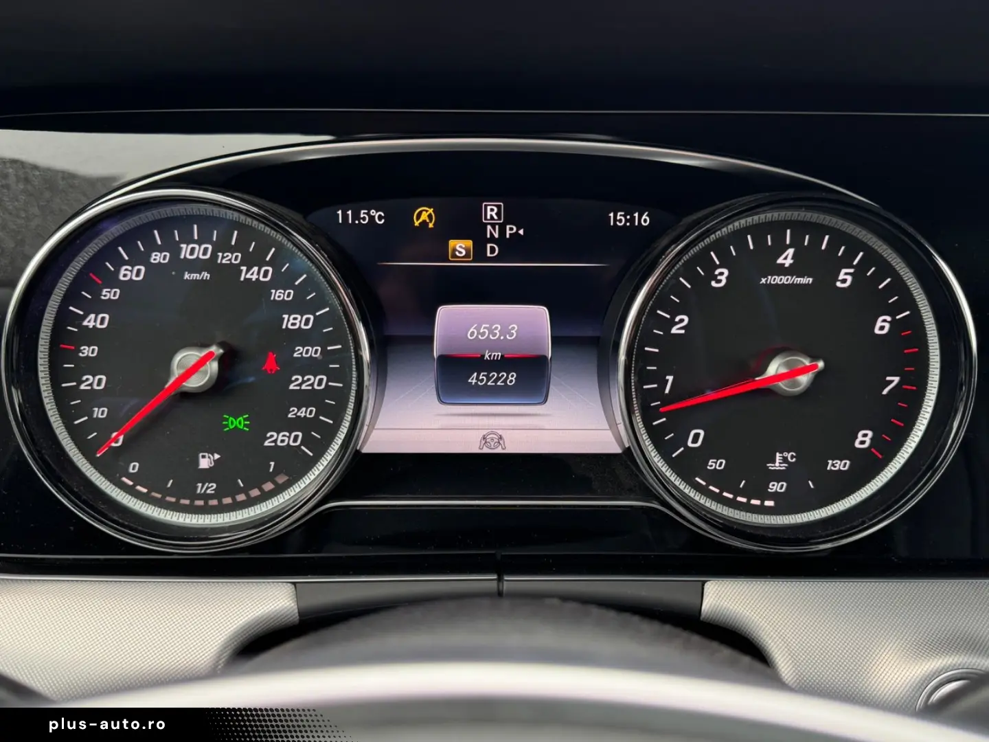 MERCEDES-BENZ E 300 Cabrio  AMG MULTIBEAM 360