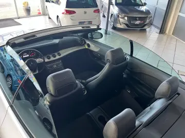MERCEDES-BENZ E 300d Cabrio  AMG LED AHK Multibeam