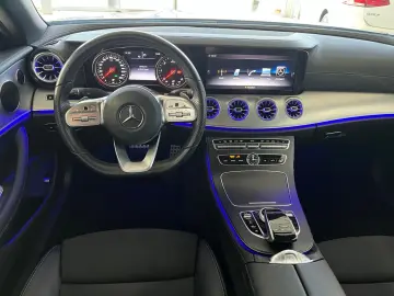 MERCEDES-BENZ E 300d Cabrio  AMG LED AHK Multibeam