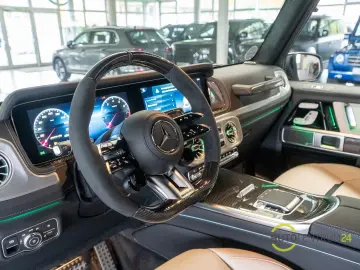 Mercedes-Benz G 63 AMG Performance Driver Night Massage