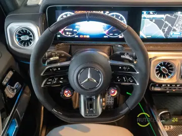 Mercedes-Benz G 63 AMG Performance Driver Night Massage