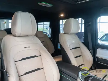 Mercedes-Benz G 63 AMG Performance Driver Night Massage