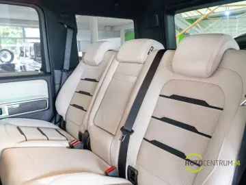 Mercedes-Benz G 63 AMG Performance Driver Night Massage