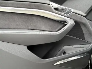 AUDI e-tron 50 quattro S line NP 95T¤