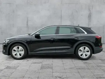 AUDI e-tron 55 QU LED NAVI AIR ACC HuD 360 KAMERA 19Z